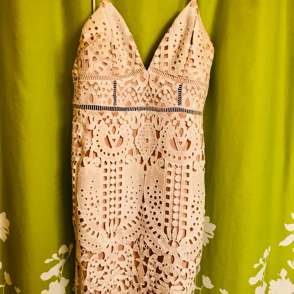 White lace dress